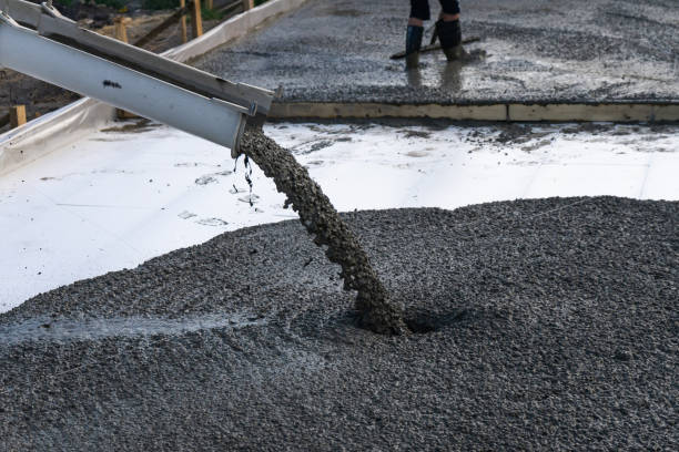Best Concrete Sidewalk Installation in Marine City, MI